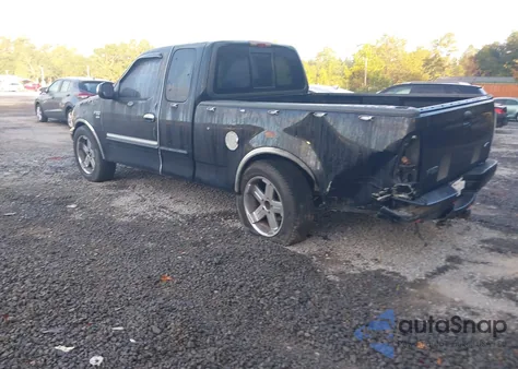 2000 Ford F-150 Lariat/Work Series/Xl/Xlt from USA, damaged, VIN 1FTRX17L8YNA60437